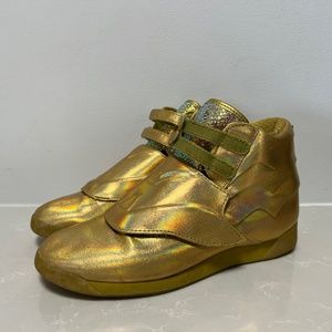 Reebok Wonder Woman 1984 x Wmns Freestyle Hi 'Golden Eagle Armor'